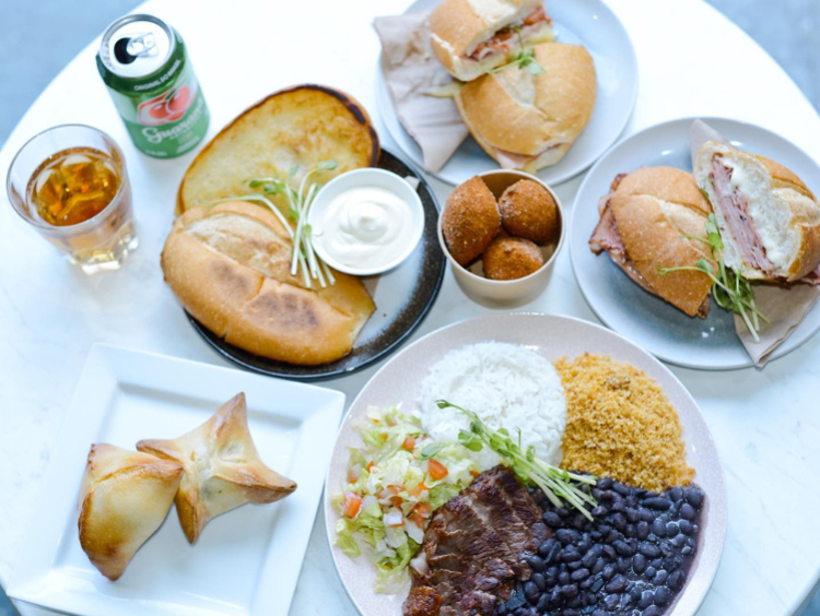 Do Canto Cafe slider image