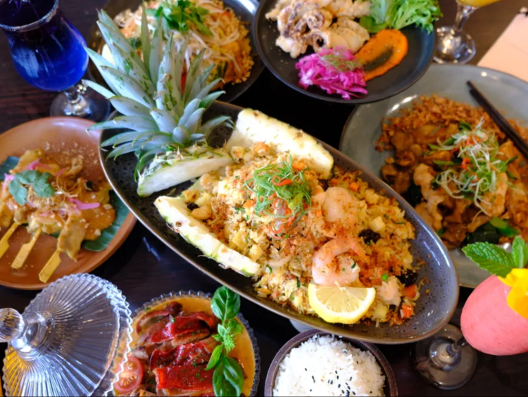 Lamoon Royal Thai slider image