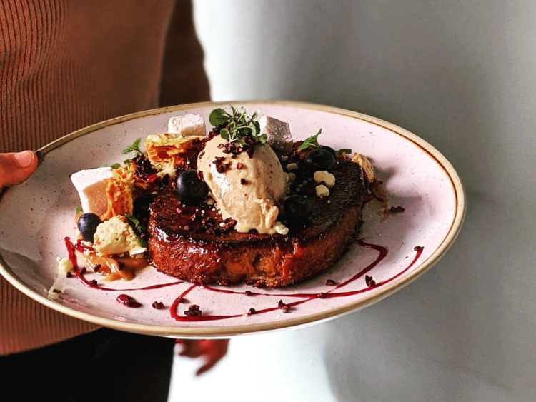 Rubika Cafe & Bar slider image