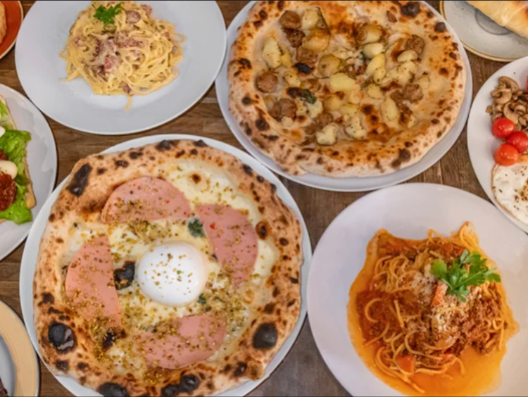 Pizza Delizie slider image