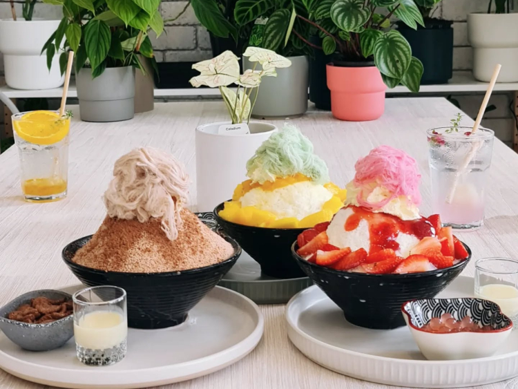 Cafe Botanica slider image