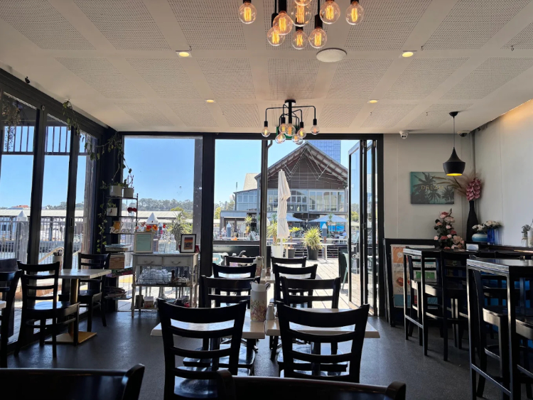 Riverside Cafe, Bar and Restaurant slider image