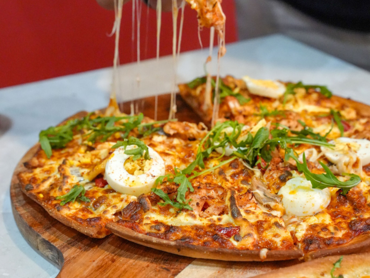 Mad Toppings - Randwick slider image