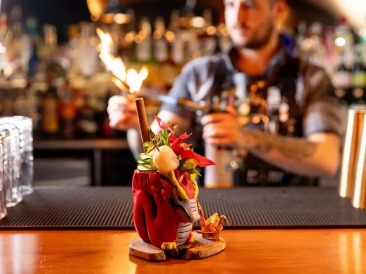 Golden Crane slider image