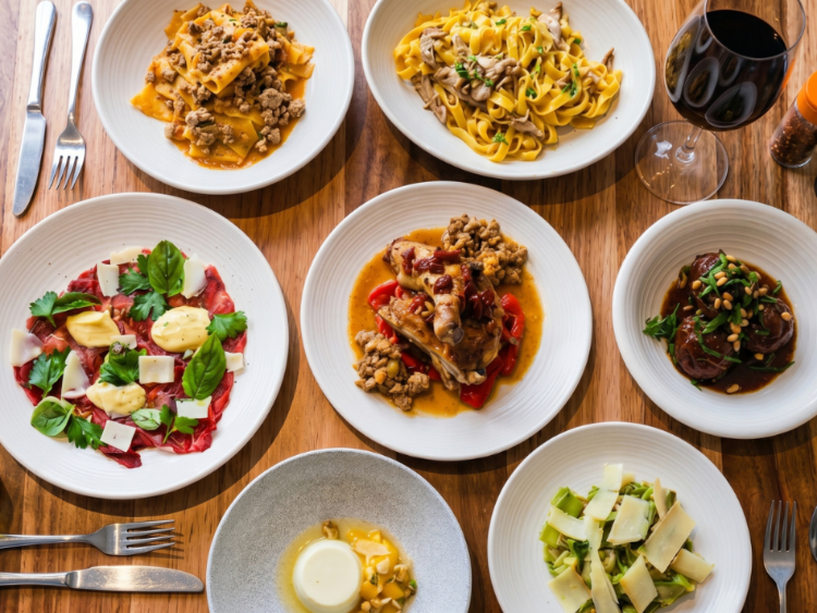 Rosa's Canteen slider image