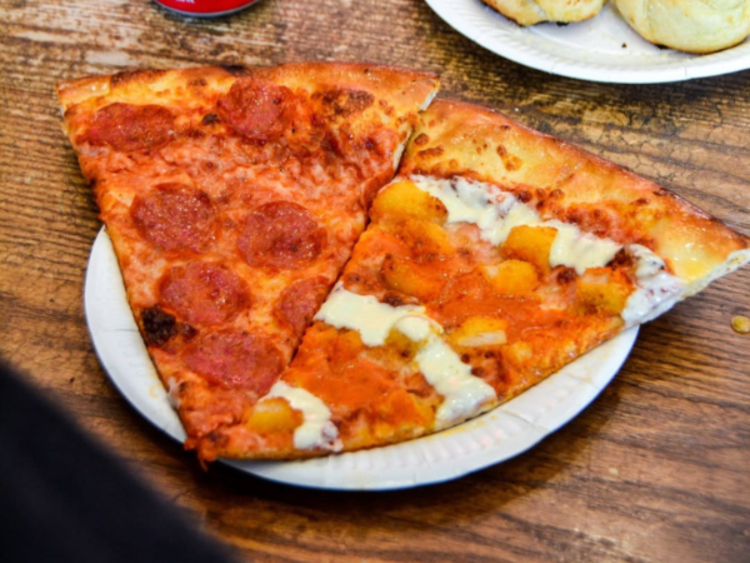 Sal's Authentic New York Pizza - Broadbeach slider image