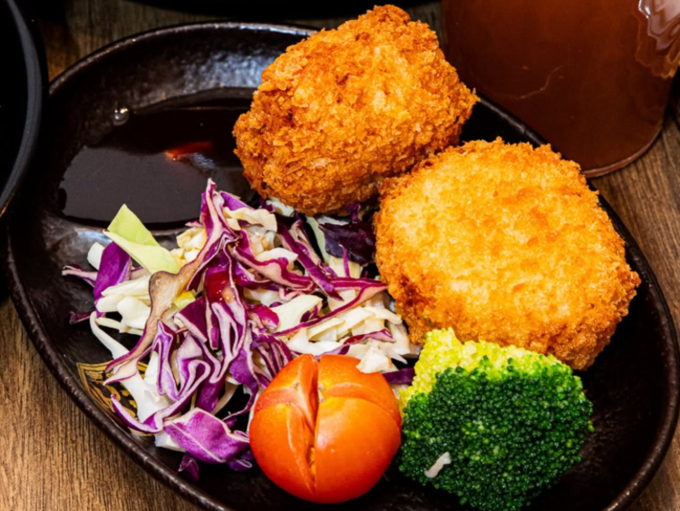 Hakata Gensuke Regent Place - Ramen Professional slider image