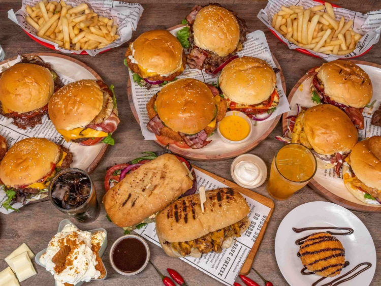 4 Mates Burgers - Bassendean slider image