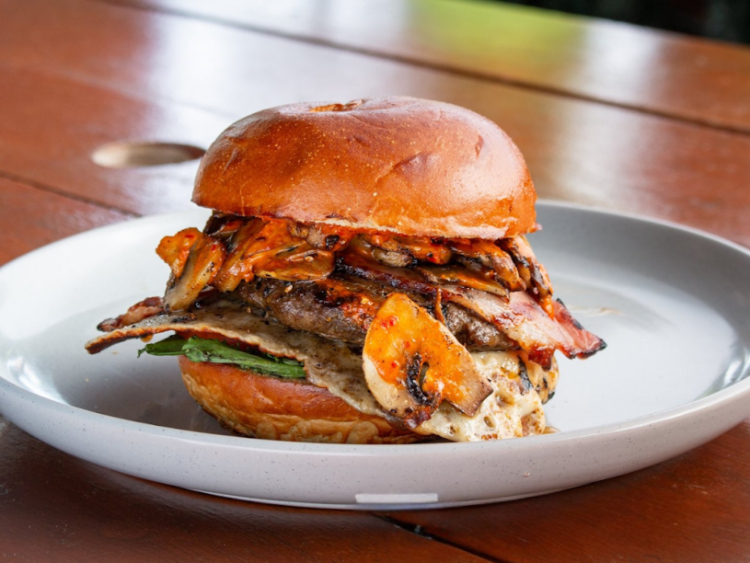 4 Mates Burgers - Bassendean slider image