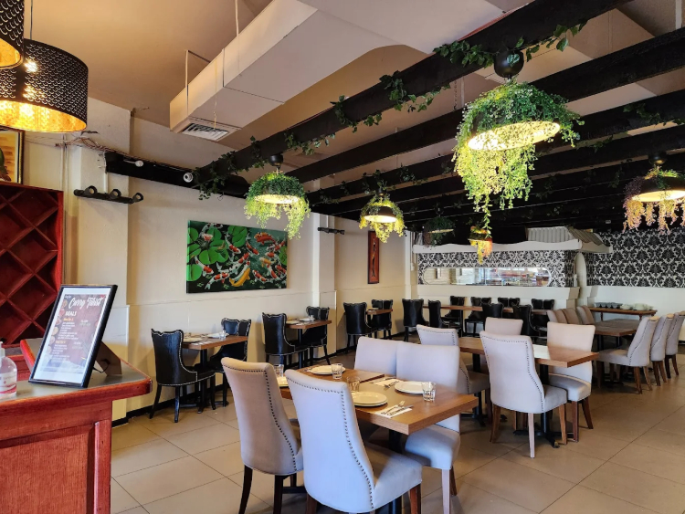 Curry Twist slider image