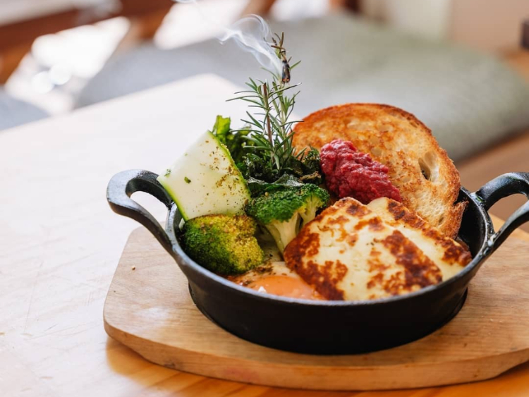 101 Kissa slider image