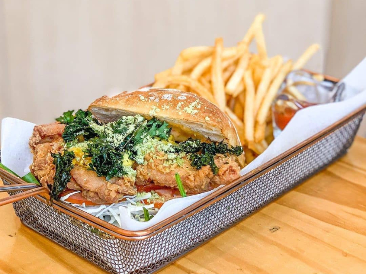 101 Kissa slider image