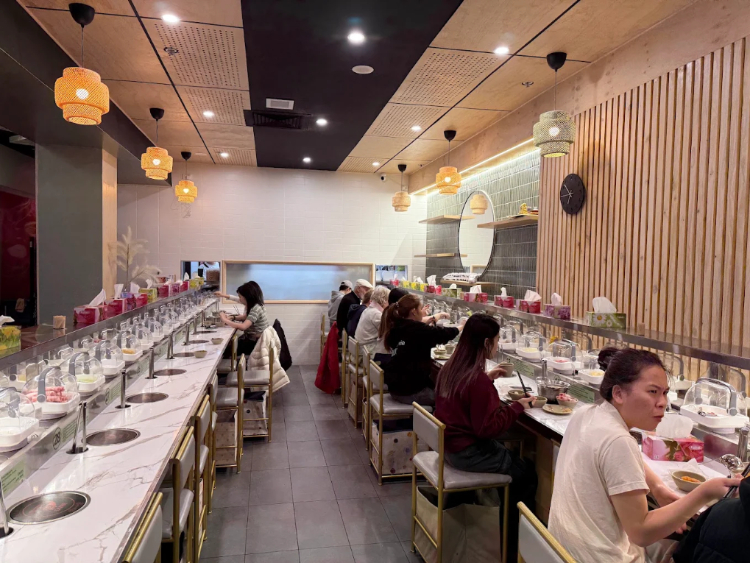 Divine Hotpot Train Buffet - CBD slider image