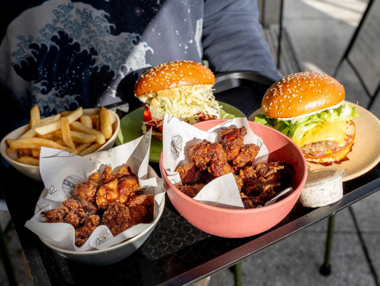 Ume Burger - Darling Square slider image