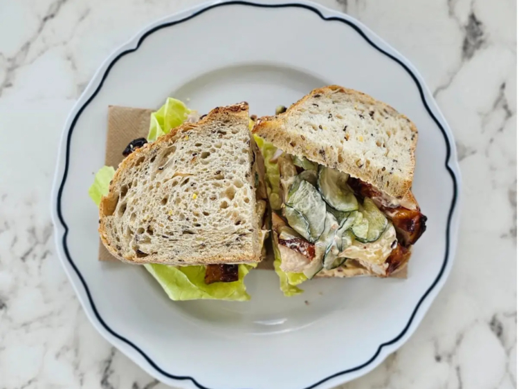 Ellis' Belly slider image