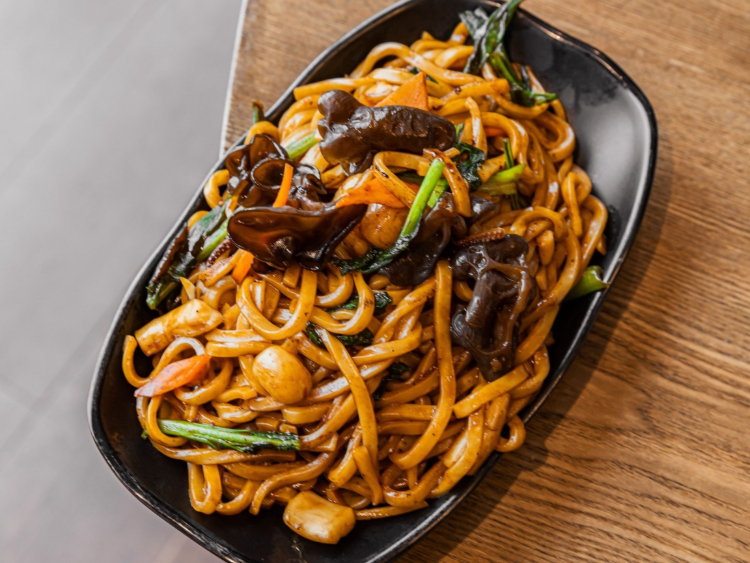 Lilong by Taste of Shanghai - Macquarie slider image