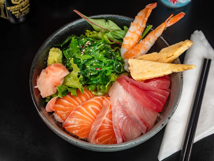 Issho Sushi - Carseldine slider image