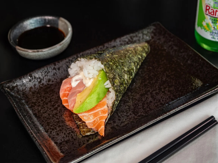 Issho Sushi - Carseldine slider image