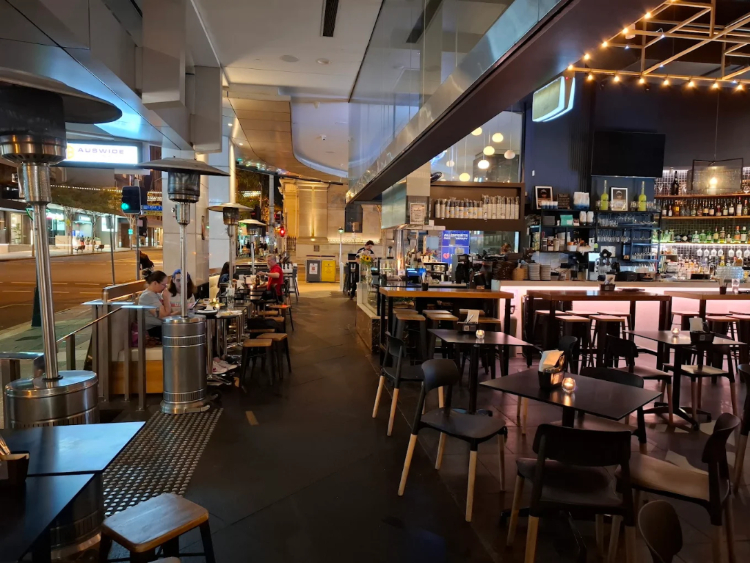 Storia on Queens slider image