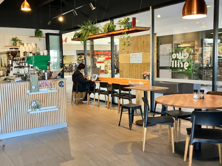 Euro Grill & Cafe slider image