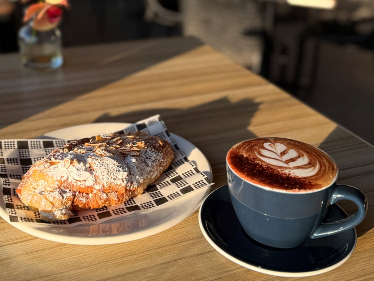 Euro Grill & Cafe slider image