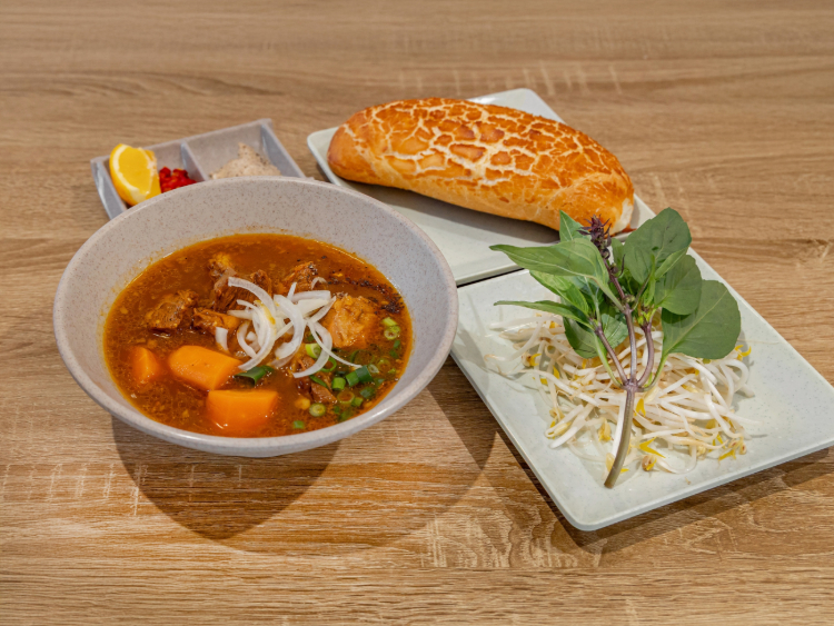 Mama Bistro slider image