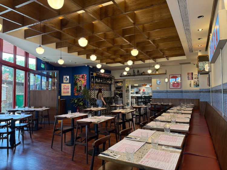 Santa Maria Pizzeria - Kew slider image