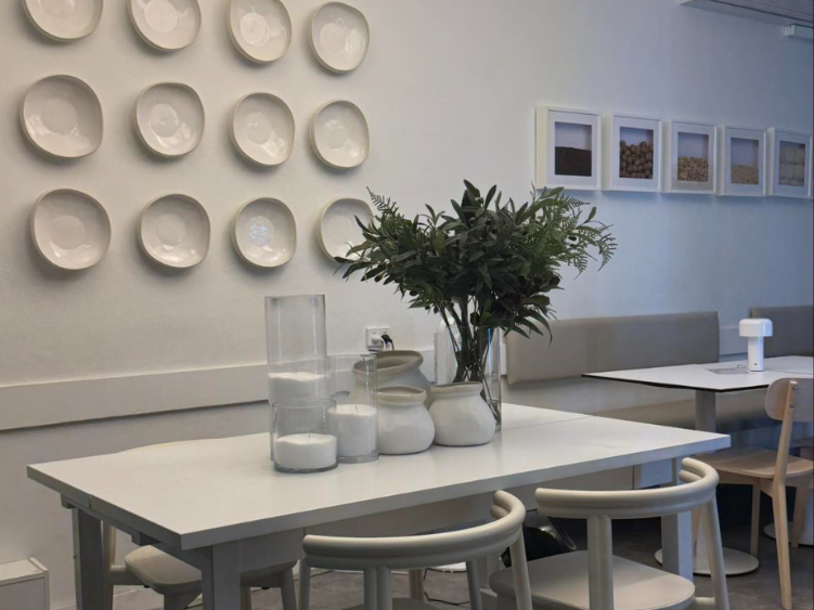 Inigo's Cafe & Grill slider image