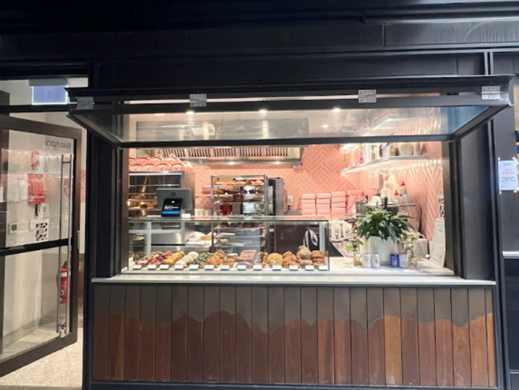 Lode Pies & Pastries - Circular Quay slider image