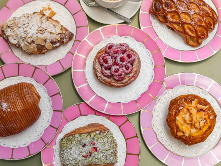 Lode Pies & Pastries - Circular Quay slider image