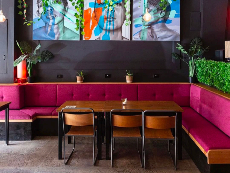 Francesca's Bar slider image