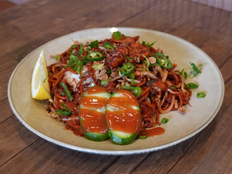 Mamak Goreng - Karawara slider image