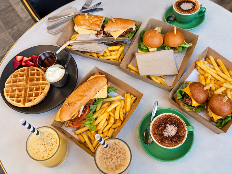 Clio Cafe slider image