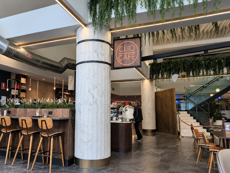 Clio Cafe slider image