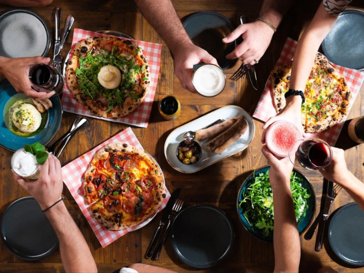 Larry's Pizzeria & Cocktail Bar slider image