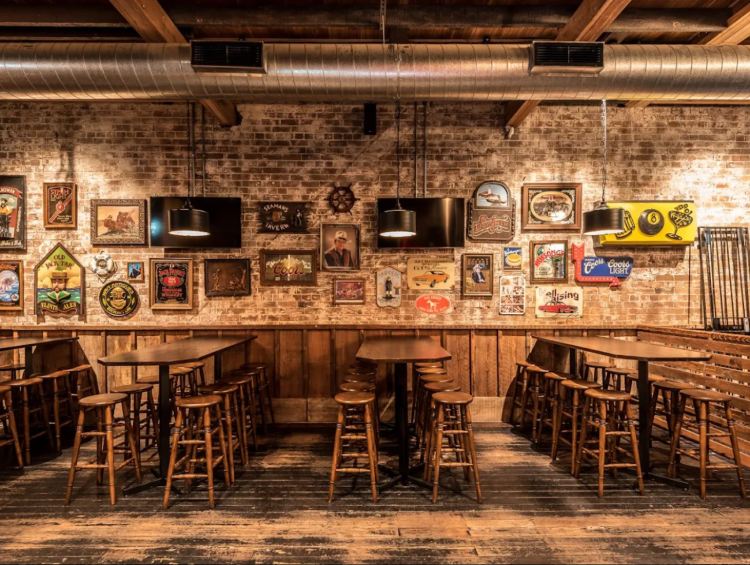 Surly's American Tavern slider image