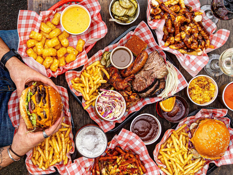 Surly's American Tavern slider image
