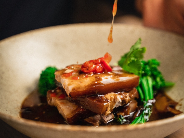 Circles Bar & Restaurant slider image