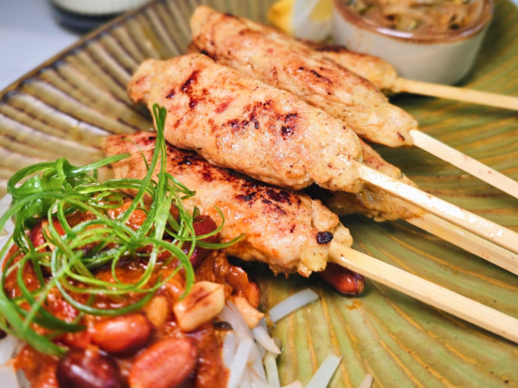Kayumanis Modern Indonesian slider image