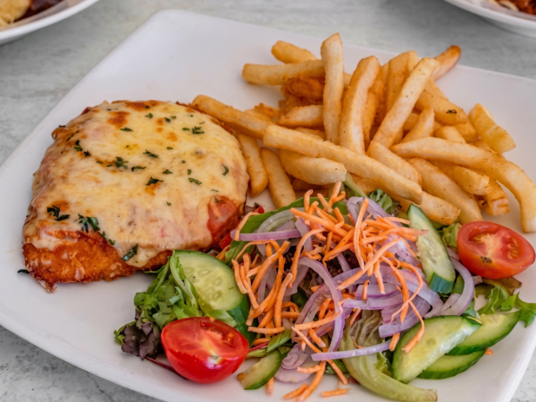 The Heights Bar & Bistro slider image
