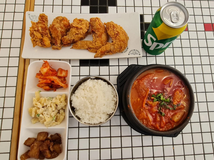 88 Chicken & Topokki slider image