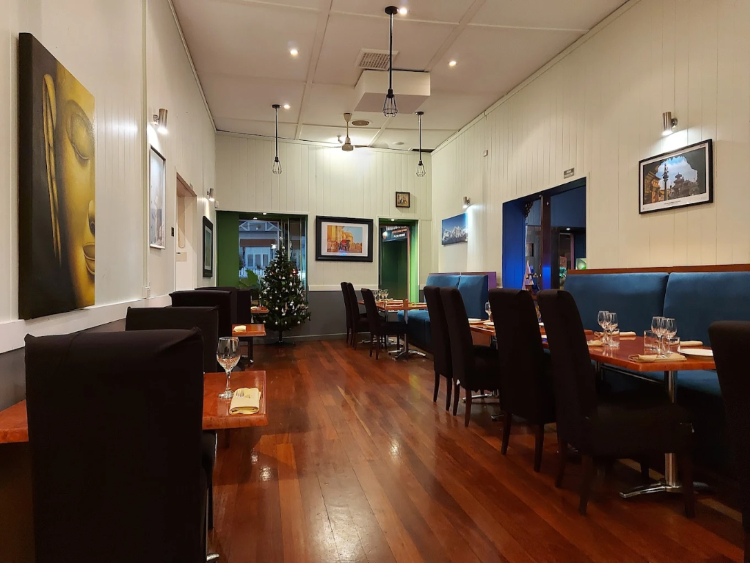 Tandoori Flames slider image