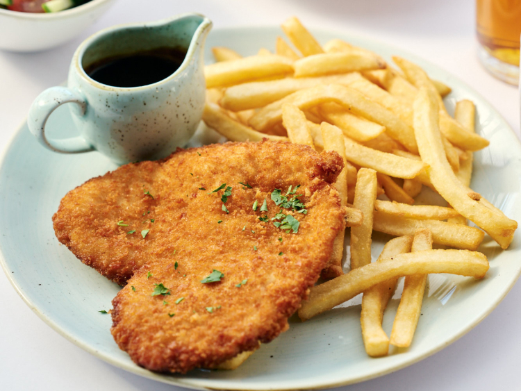 No.10 Restaurant + Bar - Woden slider image