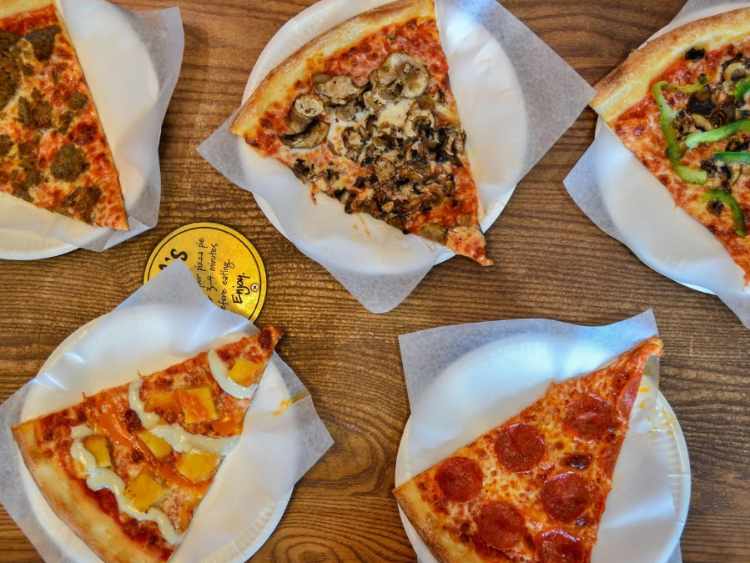 Sal's Authentic New York Pizza - Richmond slider image