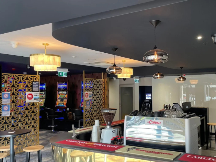 Black Rhino Hotel slider image