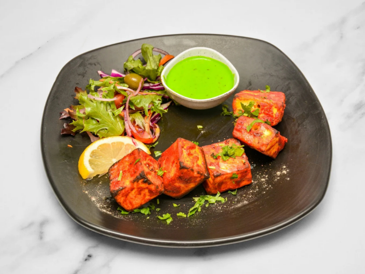 Leads Eatery Indian Restaurant & Takeaway slider image