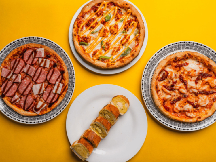 Binny'z Pizza & Cafe slider image