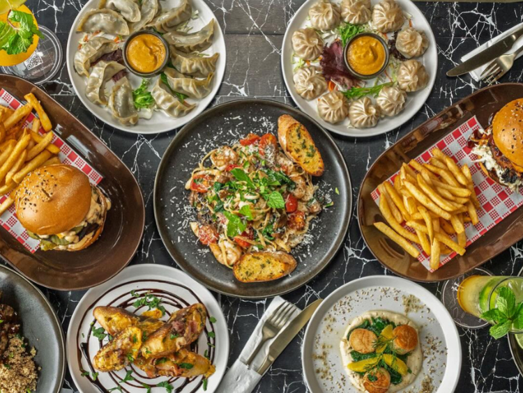 Half Pint Kitchen + Bar slider image