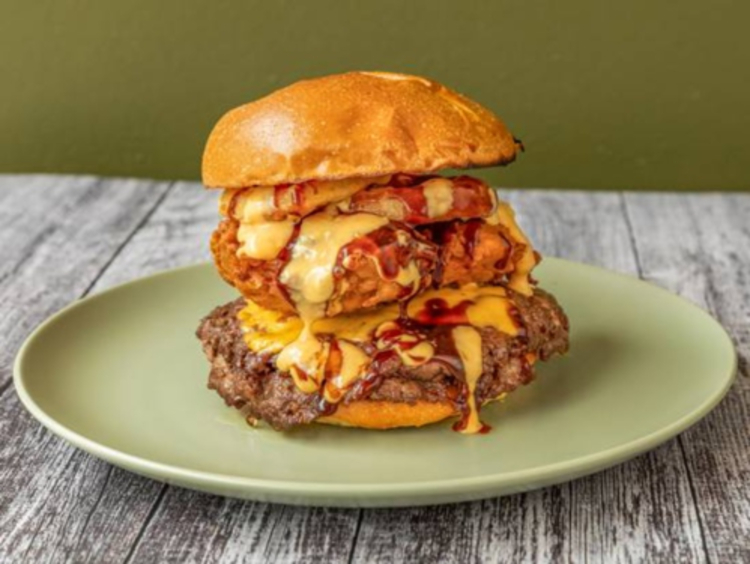 Ken Behrens Cafe & Burgers slider image