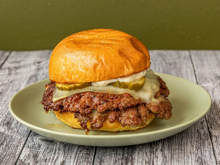 Ken Behrens Cafe & Burgers - Acton slider image